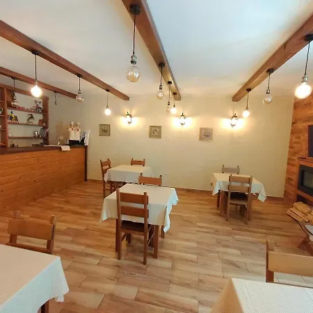 Inn рудий лис