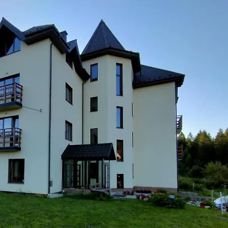 Inn рудий лис