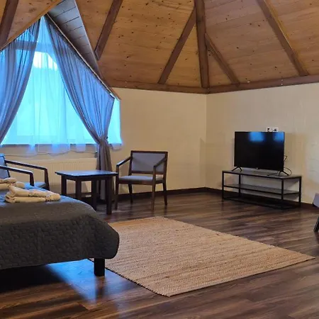 рудий лис Inn